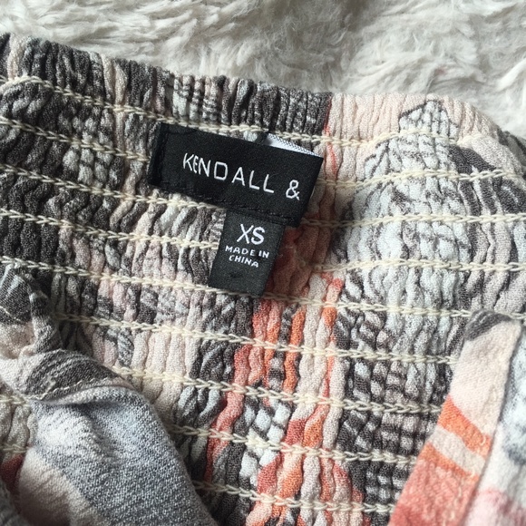 KENDALL & KYLIE Tie Knot Leaf Print Romper - Picture 7 of 8